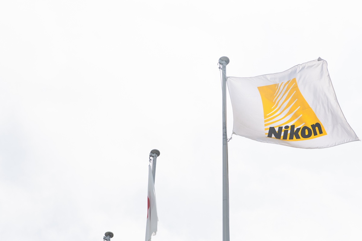 尼康仙台工厂门口的旗帜
